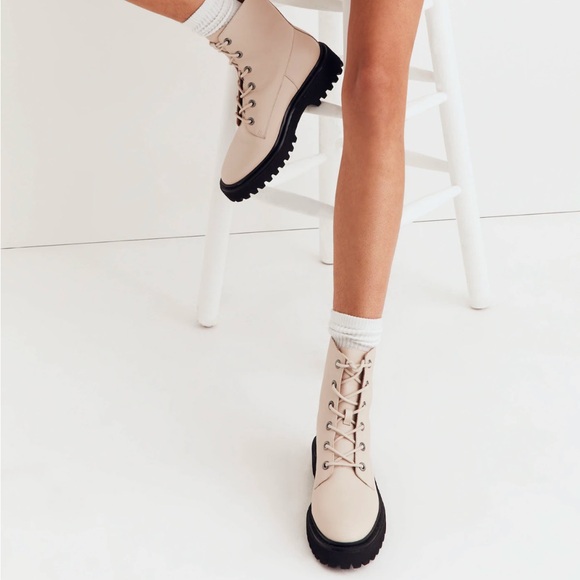 The Rayna Lace-up Boot in leather size 7 - Picture 2 of 9